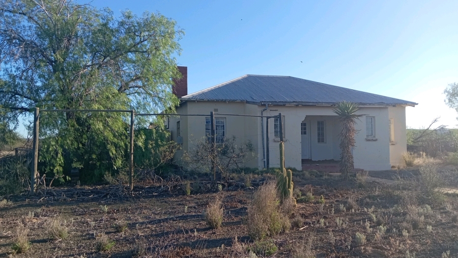 2 Bedroom Property for Sale in Aberdeen Eastern Cape